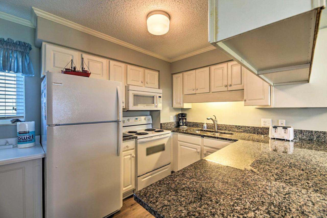 Emerald Isle Resort-Style Condo Walk To Beaches! Exterior photo