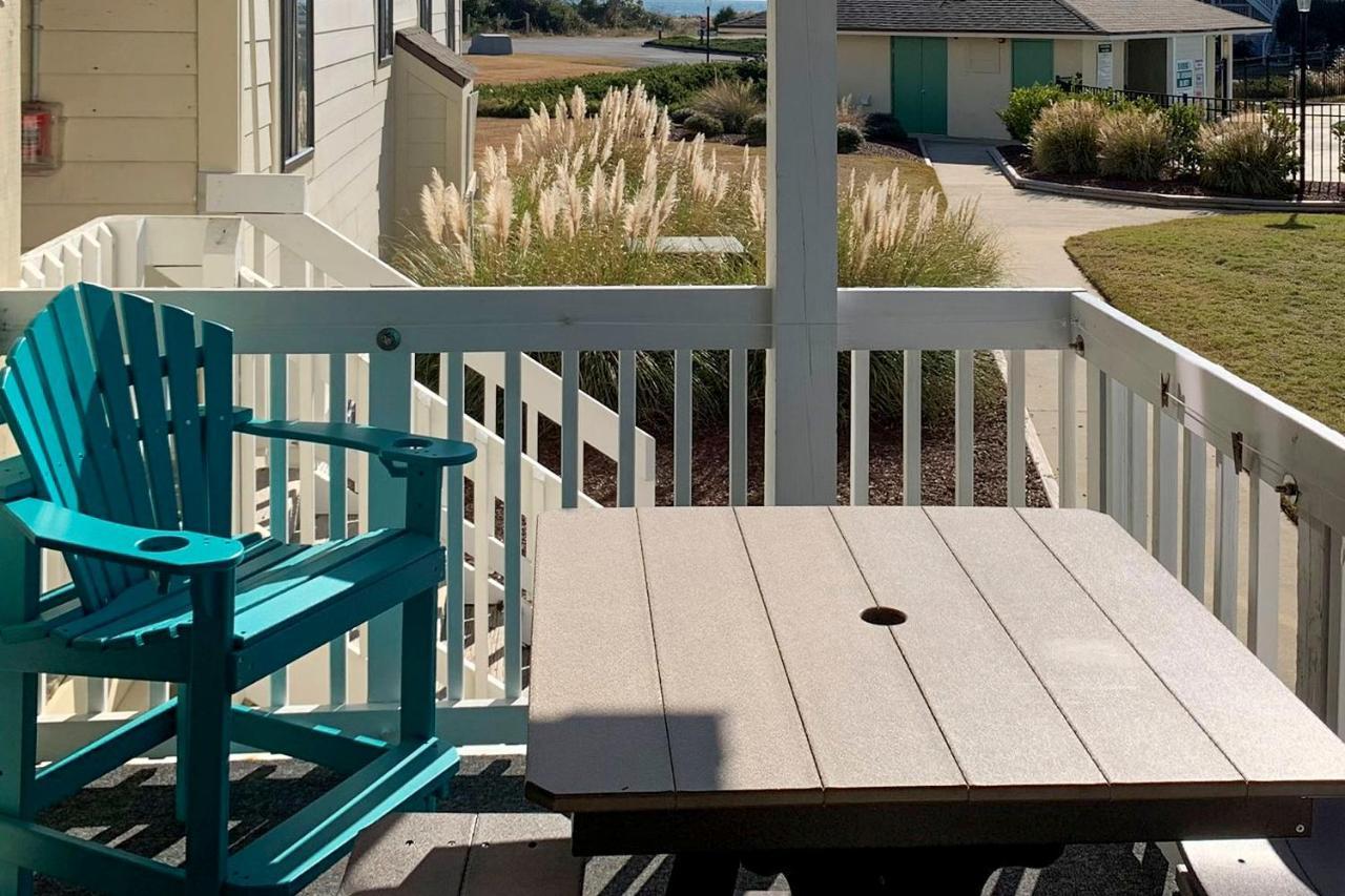 Emerald Isle Resort-Style Condo Walk To Beaches! Exterior photo